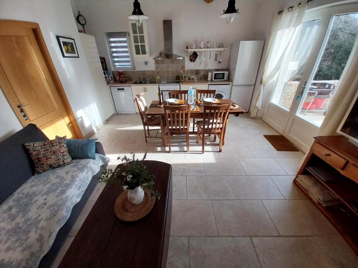 Gite Bienvenue Chez Nous Menerbes Exterior photo