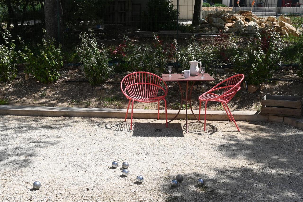 Gite Bienvenue Chez Nous Menerbes Exterior photo